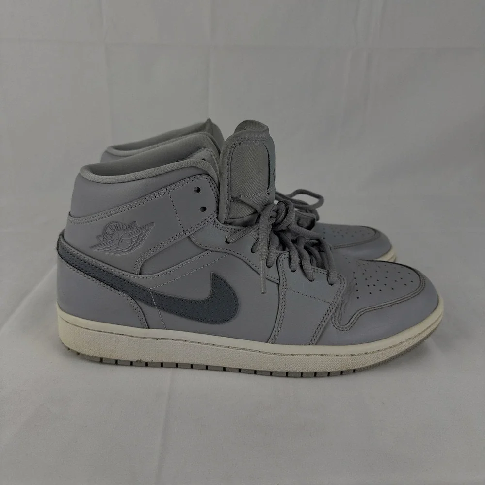 Nike Air Jordan 1 Mid Wolf Grey Men's‎ Size 8.5 Basketball Shoes Retro OG